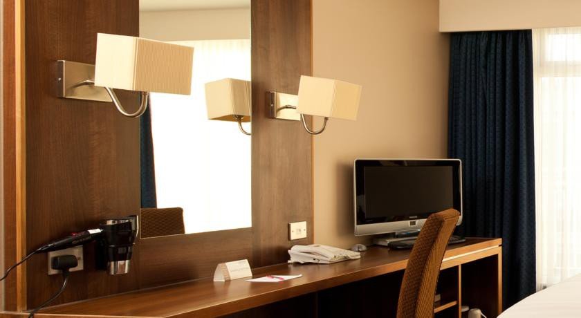 Фото Mercure Perth Hotel