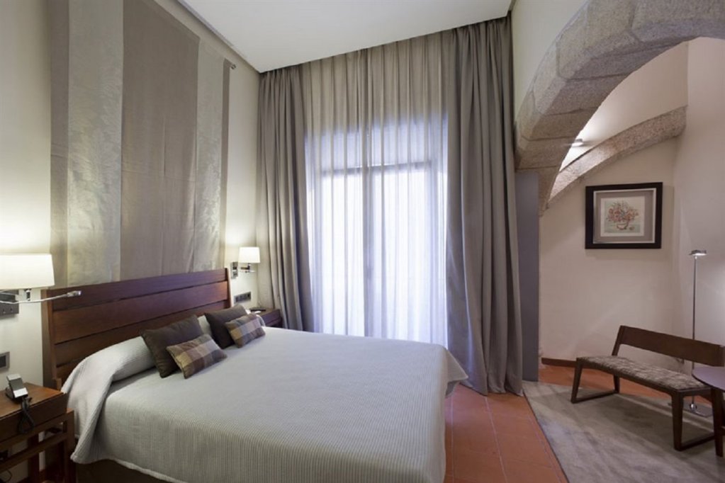 Фото Отель Parador de Cáceres