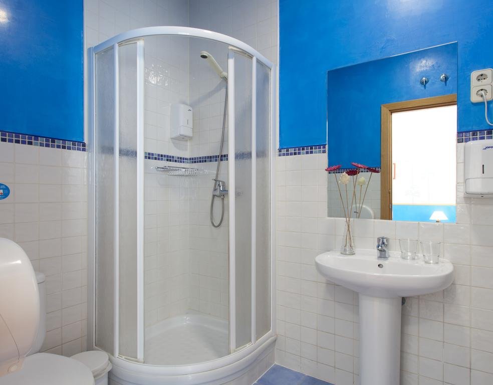 Фото Hostal Montaloya