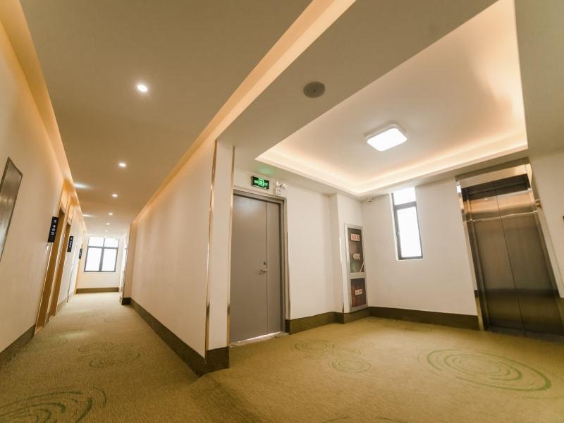 Фото GreenTree Inn Suzhou Zhangjiagang City Jingang Town