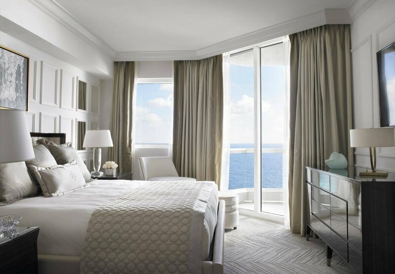 Санаторий Acqualina Resort & Residences On The Beach