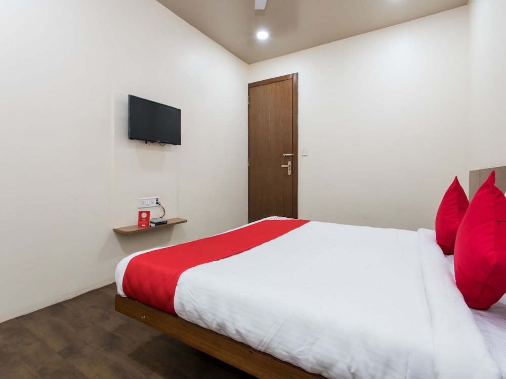 Фото Oyo 11929 Hotel Ridhi Sidhi