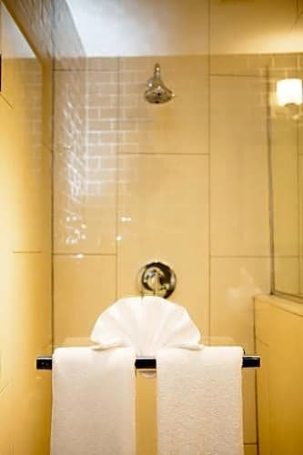 Фото Ravel Hotel Trademark Collection by Wyndham