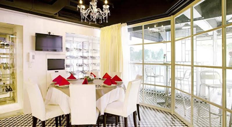 Фото Bluejay Residences