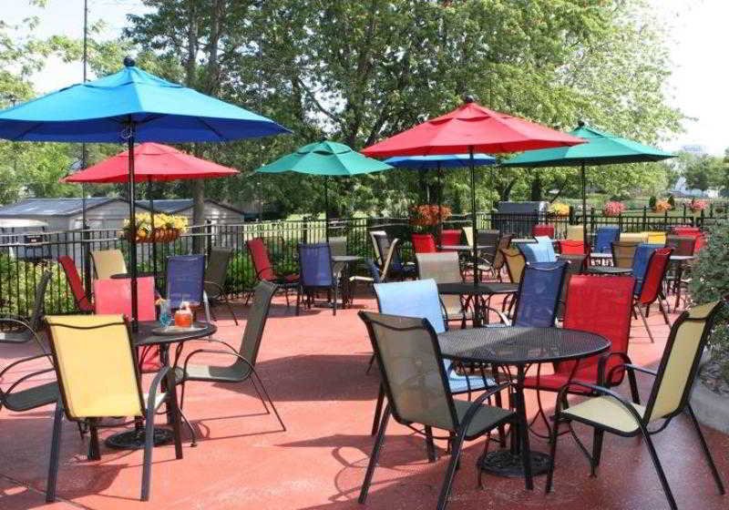 Фото Best Western Premier Bridgewood Resort Hotel