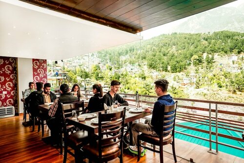 Гостиница Oyo Rooms Jogiwara Road в Дхарамсале
