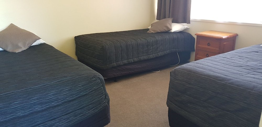 Фото 18th Avenue Thermal Motel