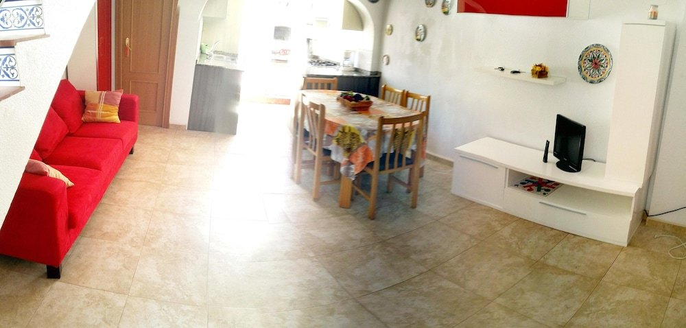 Фото House With 3 Bedrooms in Orpesa, With Wonderful sea View and Enclosed