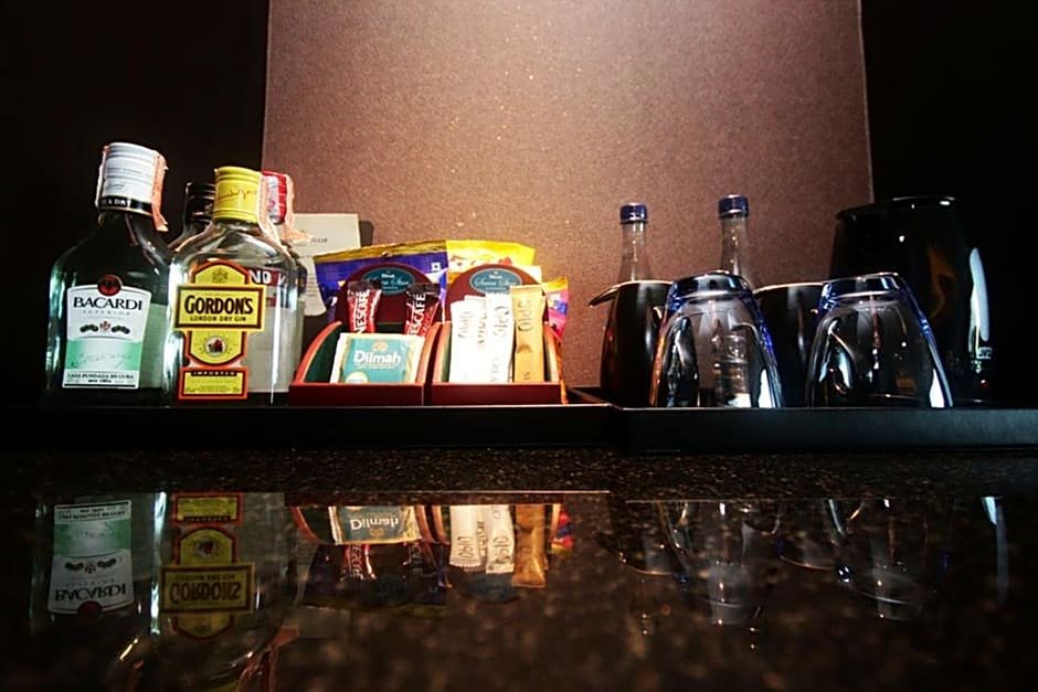 Фото Golden Tulip Mandison Suites