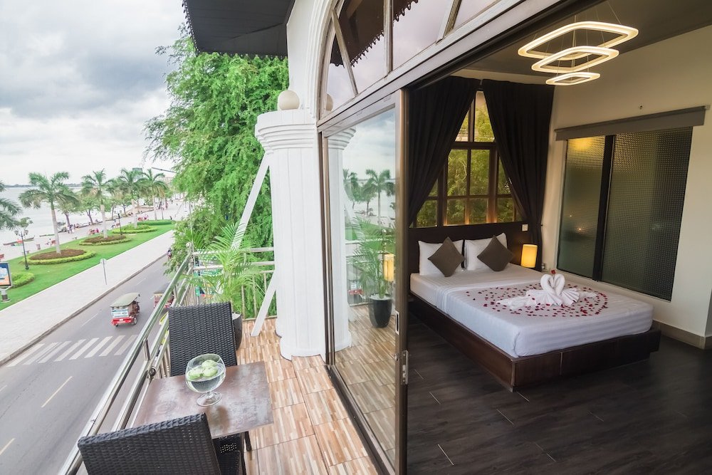 Фото Adore Riverside