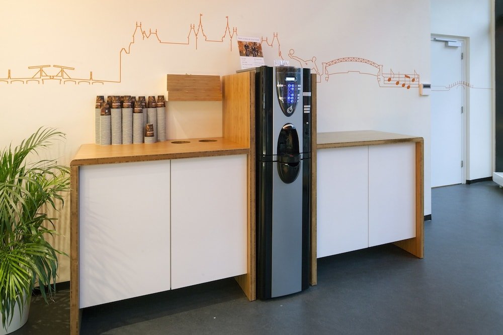 Фото EasyHotel Maastricht City Centre