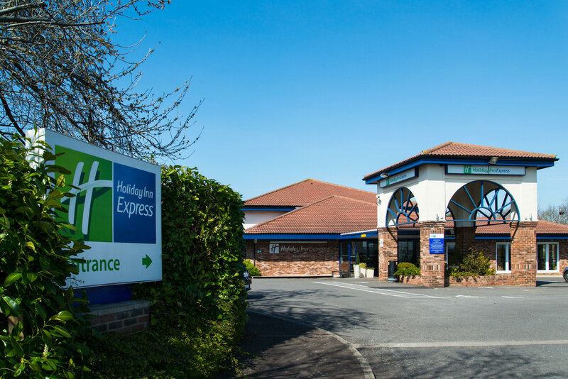 Гостиница Holiday Inn Express Peterborough