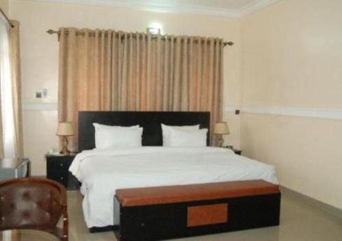 Фото Edmudian Court Luxury Apartments