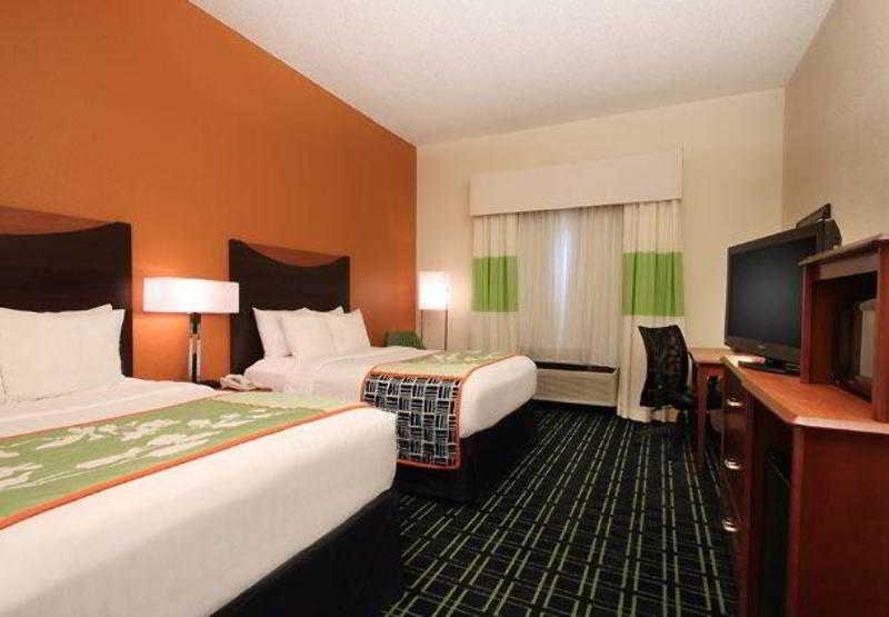 Фото Quality Inn & Suites