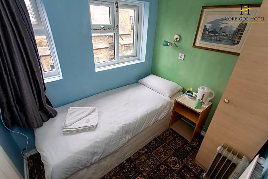 Фото Corbigoe Hotel