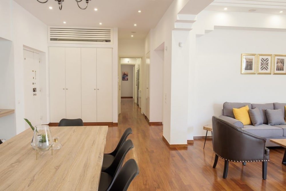 Фото Charitos II Chic n modern 2bd Apt