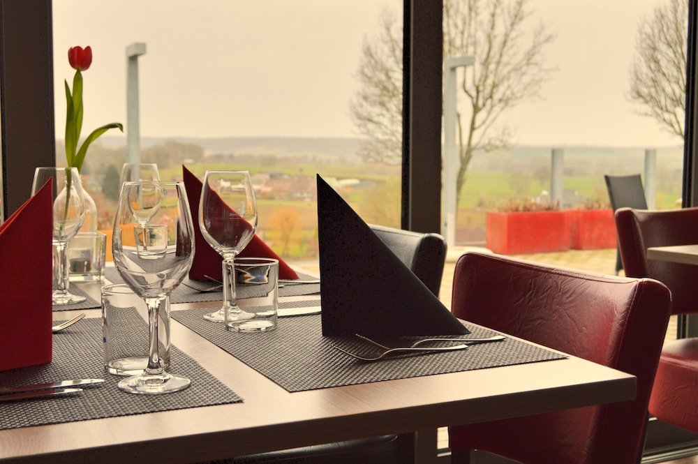 Фото Hotel Restaurant Uit de Kunst