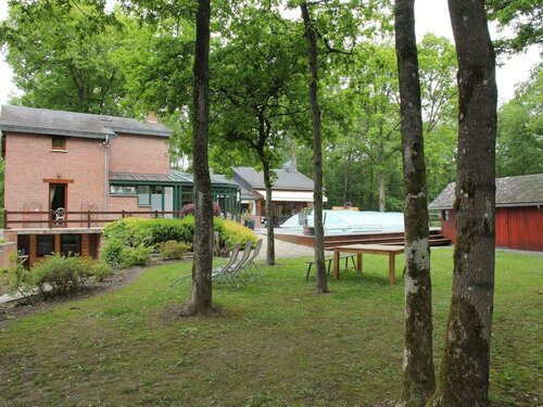 Гостиница Cozy Villa in Marche-en-famenne With Private Pool