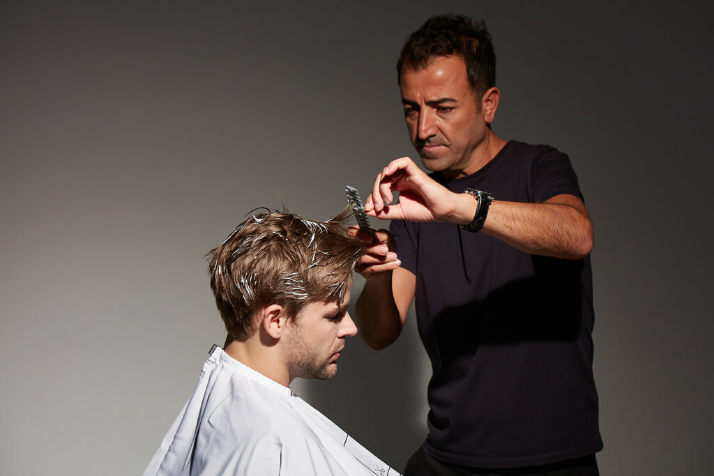 صالون حلاقة Ersin secilmis men, s haircuts studio ، اسطنبول، صورة