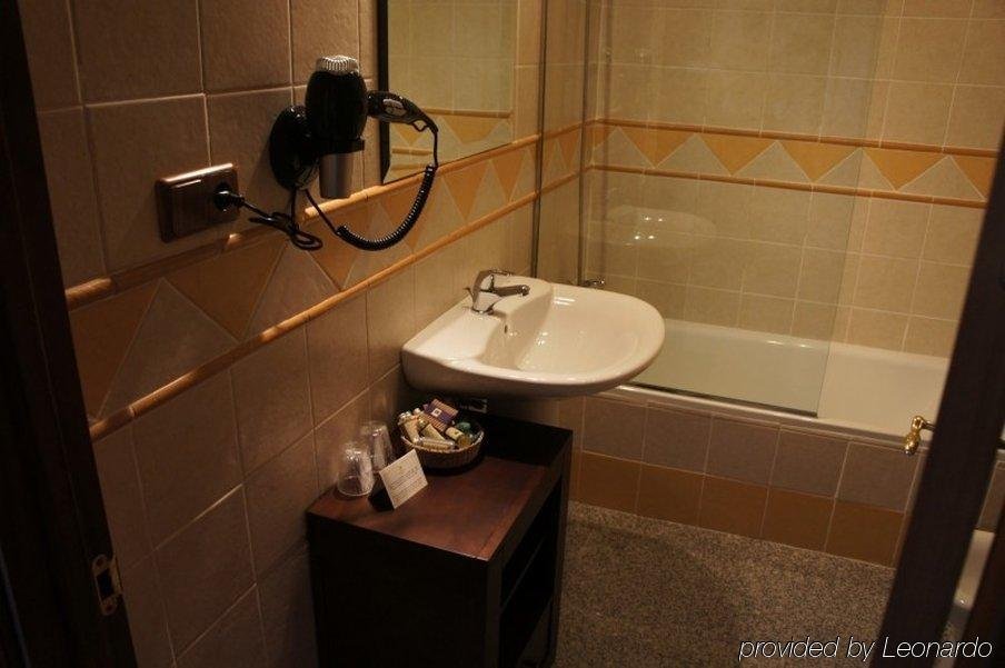 Фото Hotel Plaza del Castillo