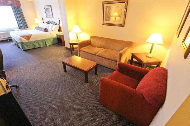Фото Best Western Plus Brandywine Inn & Suites