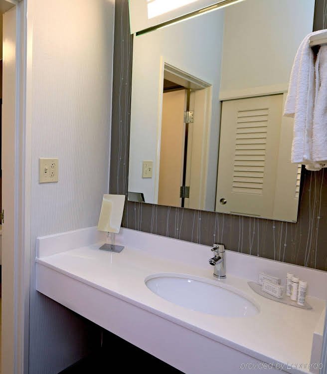 Фото Courtyard by Marriott Austin Round Rock