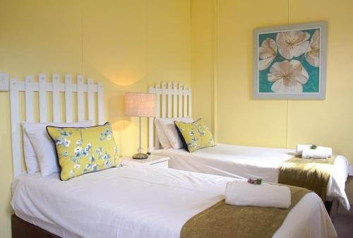 Фото Oceans Hotel & Self Catering