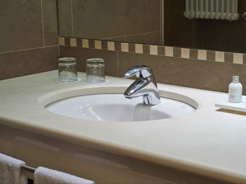 Фото Nh Andorra la Vella