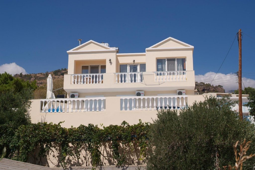 Фото Achlia Hotel