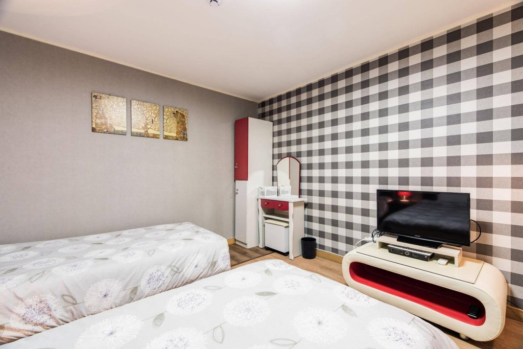 Фото Gold Hill Guesthouse - Hostel