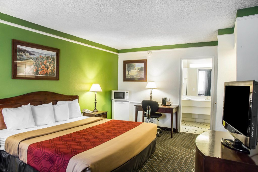Фото Americas Best Value Inn Denver