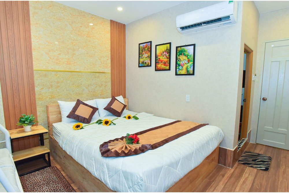Фото Henry & Iris Hotel