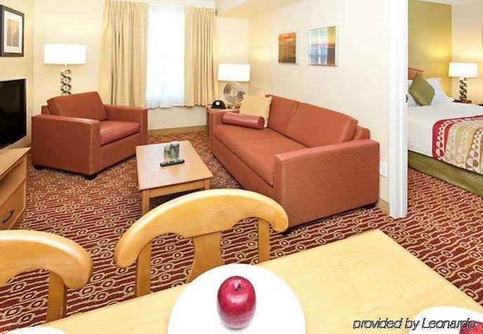 Фото TownePlace Suites by Marriott Ontario Airport