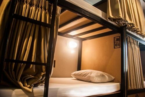 Фото Hotel Papa Bangkok Siriraj