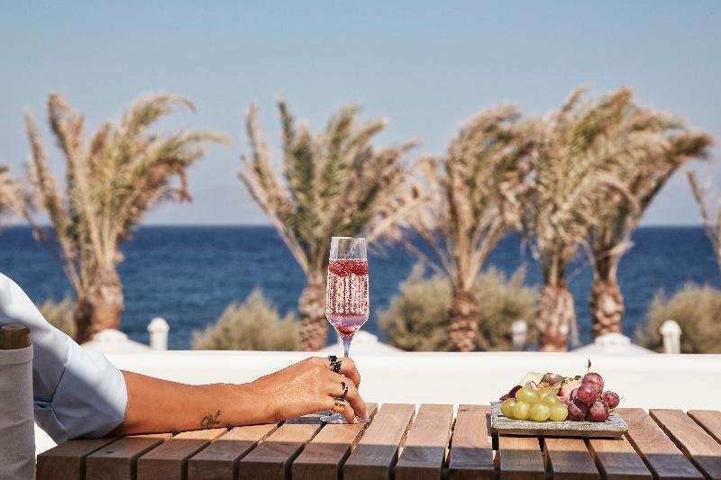 Фото Nikki Beach Resort & SPA Santorini