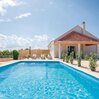 Stunning Home in Radonic With Wifi and 2 Bedrooms