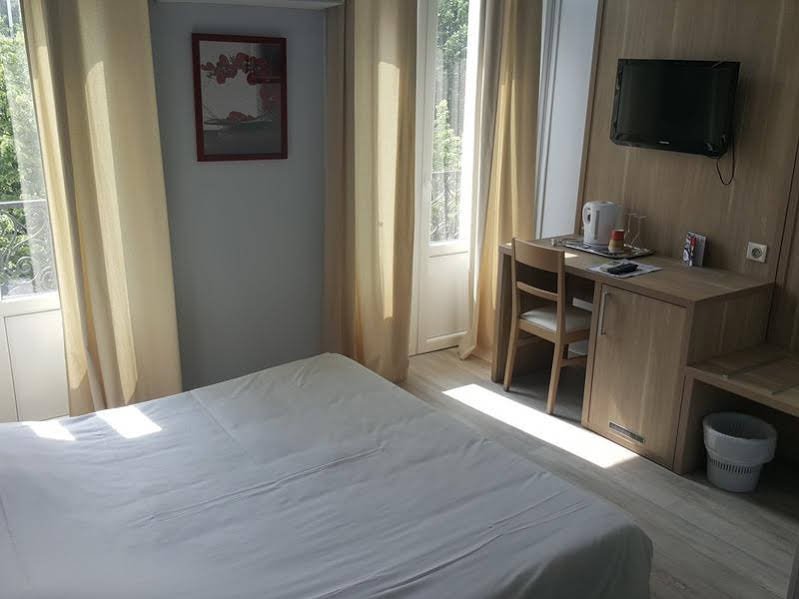 Фото Hôtel Bristol Reims