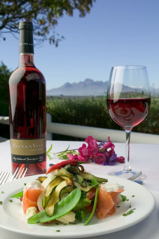 Фото The Devon Valley Hotel