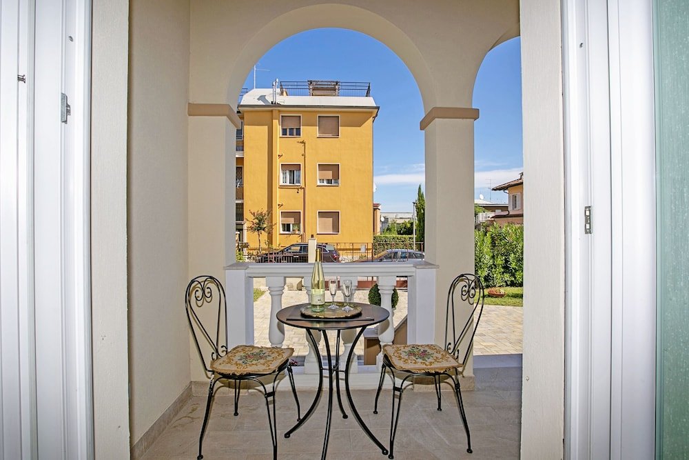 Фото Villa Mimosa - Apt 1