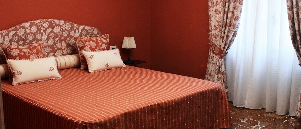 Фото Allaportaccanto Bed & Breakfast