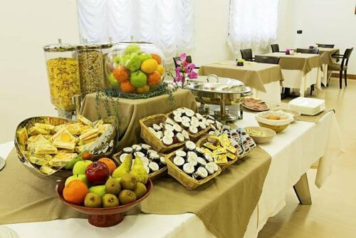 Гостиница Hotel Palace 2000 в Помеции
