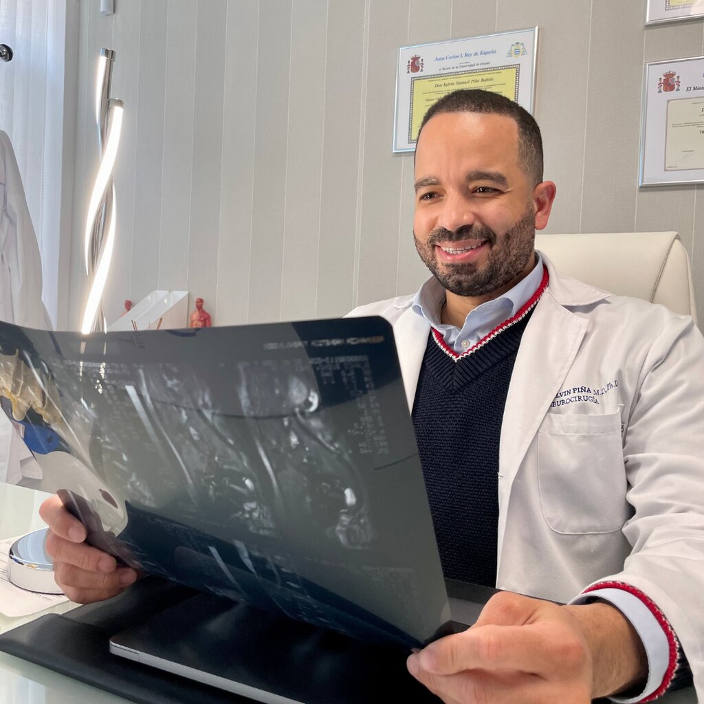 Medical center, clinic Instituto Konarium, Oviedo, photo