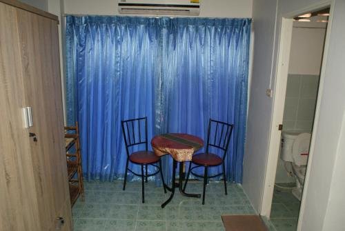 Фото 2 Vikings Restaurant & Guesthouse