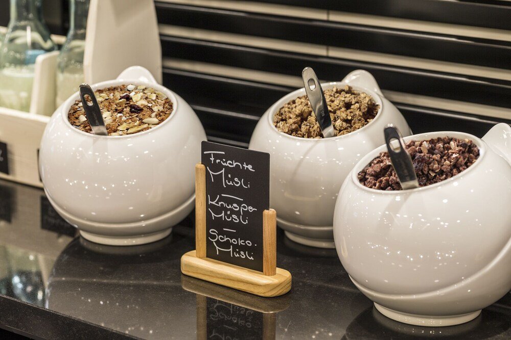 Фото Holiday Inn - the niu, Seven Dusseldorf Ost, an IHG Hotel