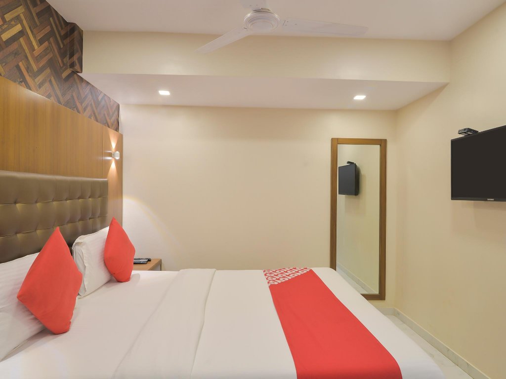 Фото Hotel Qubestay Airport