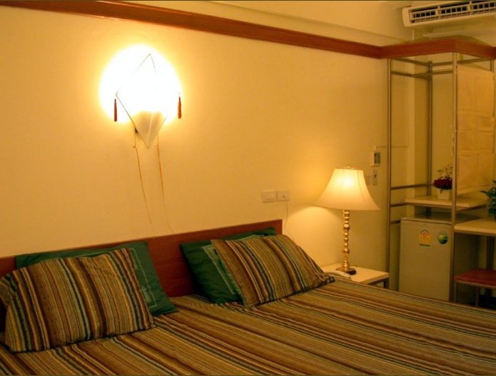 Фото Mad Monkey Bangkok Hostel - Adults Only