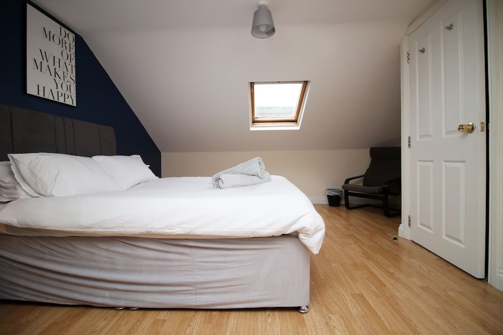 Фото Karah Suites - Church Road II