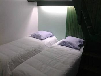 Гостиница Hotel Beauséjour в Фужере