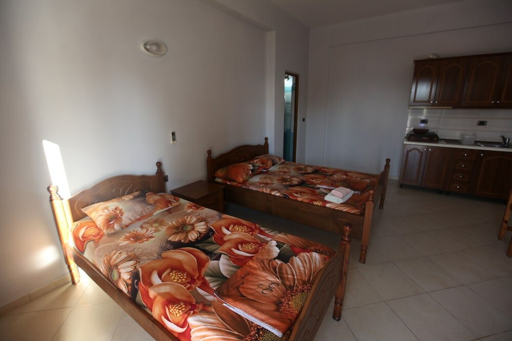 Фото Esmerald Hotel