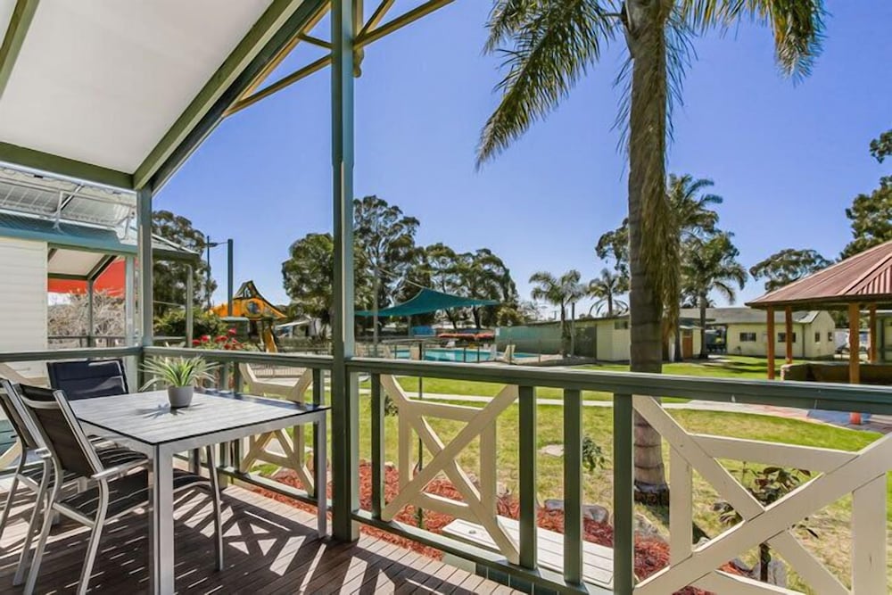 Фото Paynesville Holiday Park